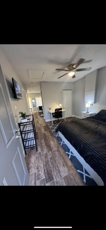 Lopez Place Tampa Exterior photo